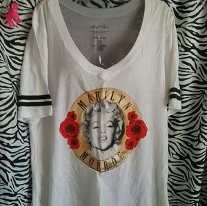 Marilyn Monroe shirt